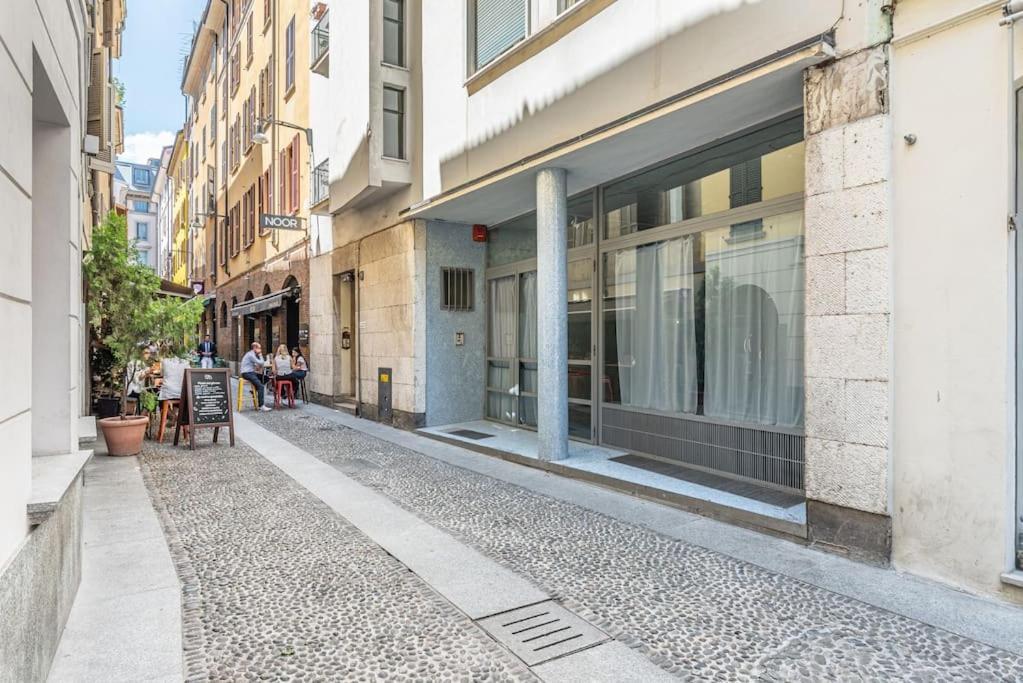 Amazing View From Brera Sancarpoforo9 Apartment Milan Bagian luar foto