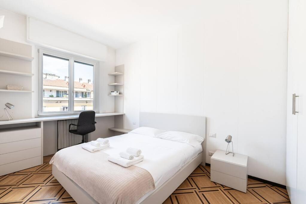 Amazing View From Brera Sancarpoforo9 Apartment Milan Bagian luar foto